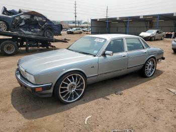  Salvage Jaguar XJ