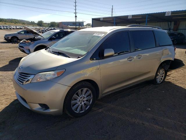  Salvage Toyota Sienna