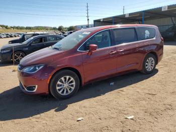  Salvage Chrysler Pacifica