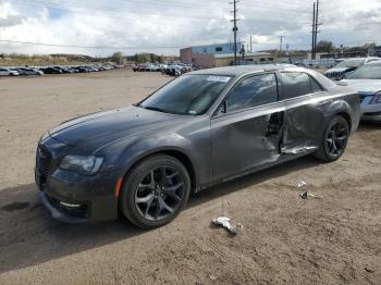  Salvage Chrysler 300