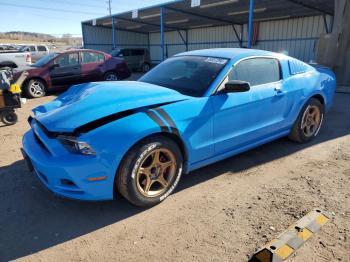  Salvage Ford Mustang