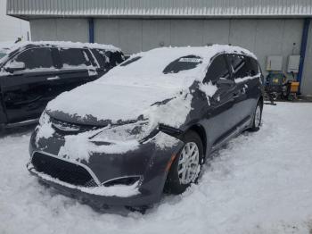  Salvage Chrysler Pacifica