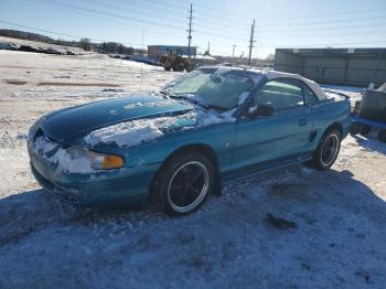  Salvage Ford Mustang