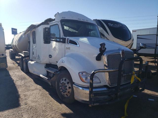  Salvage Kenworth Constructi