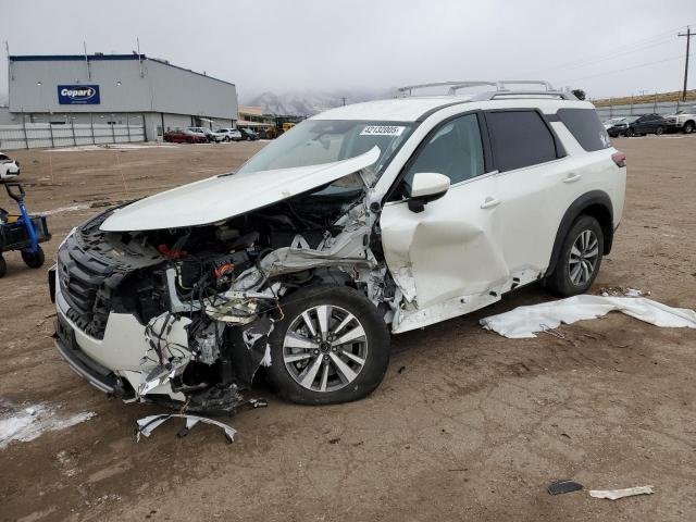  Salvage Nissan Pathfinder