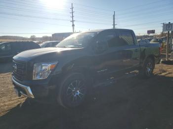  Salvage Nissan Titan