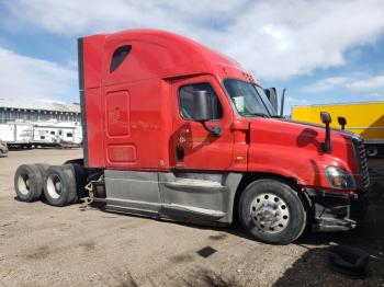  Salvage Freightliner Cascadia 1