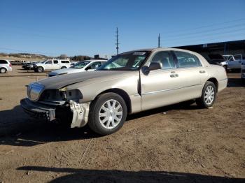  Salvage Lincoln Towncar