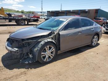  Salvage Nissan Altima