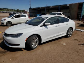  Salvage Chrysler 200