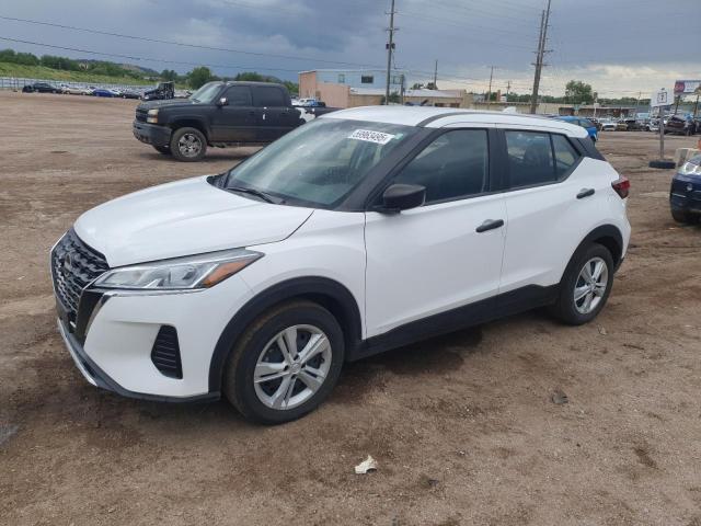  Salvage Nissan Kicks