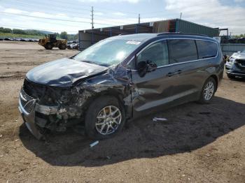  Salvage Chrysler Pacifica