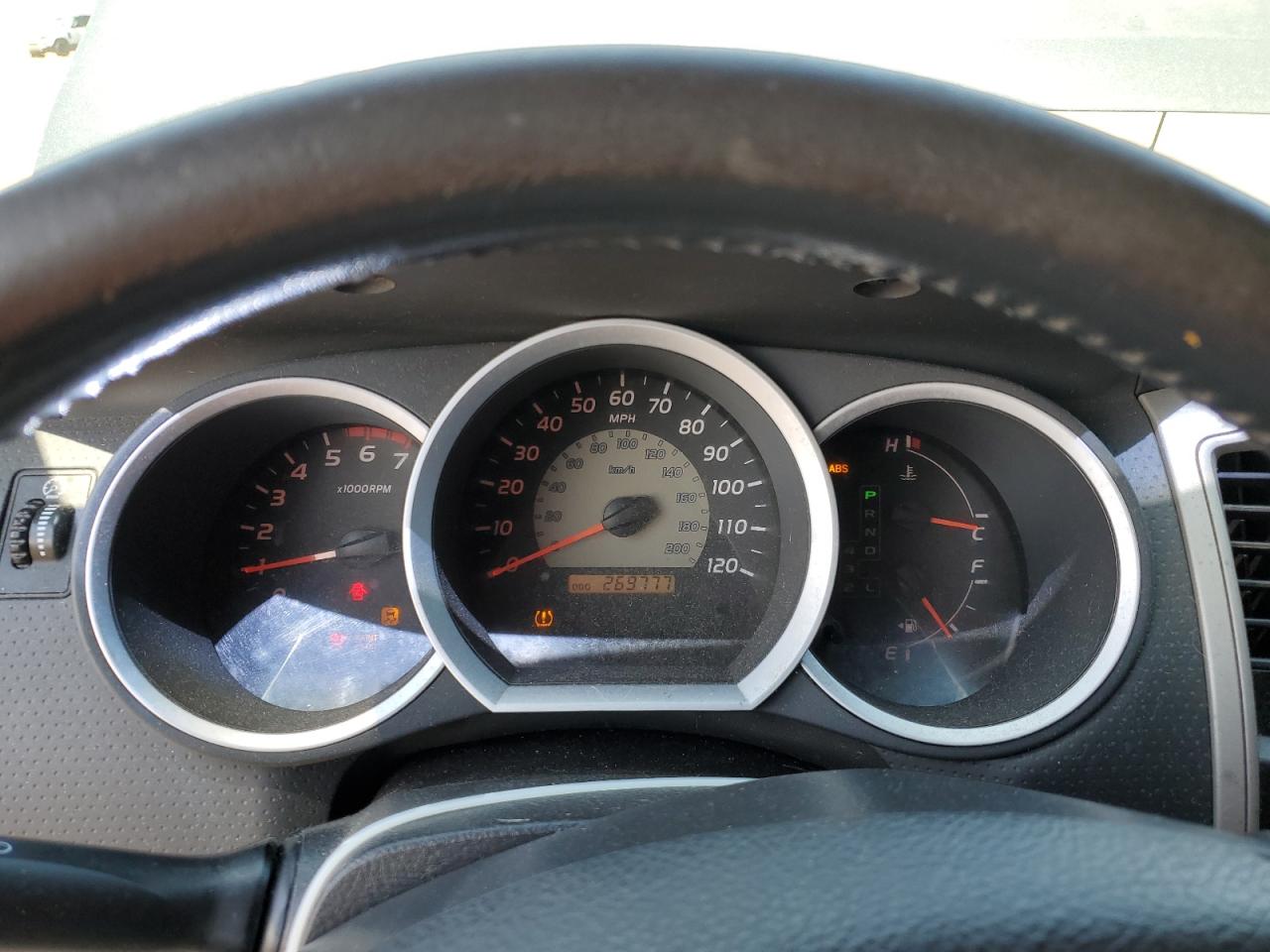 Toyota Tacoma Double Cab Image 5