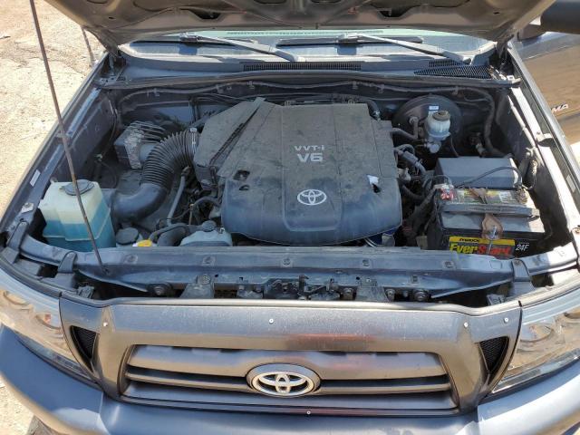 Toyota Tacoma Double Cab Image 9