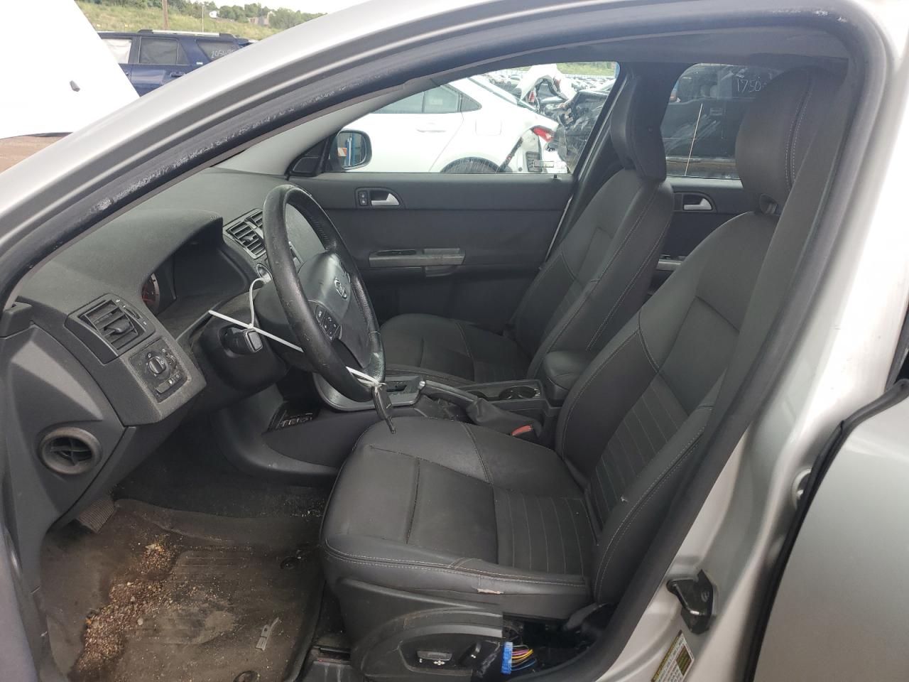 Volvo S40 2.4i Image 4