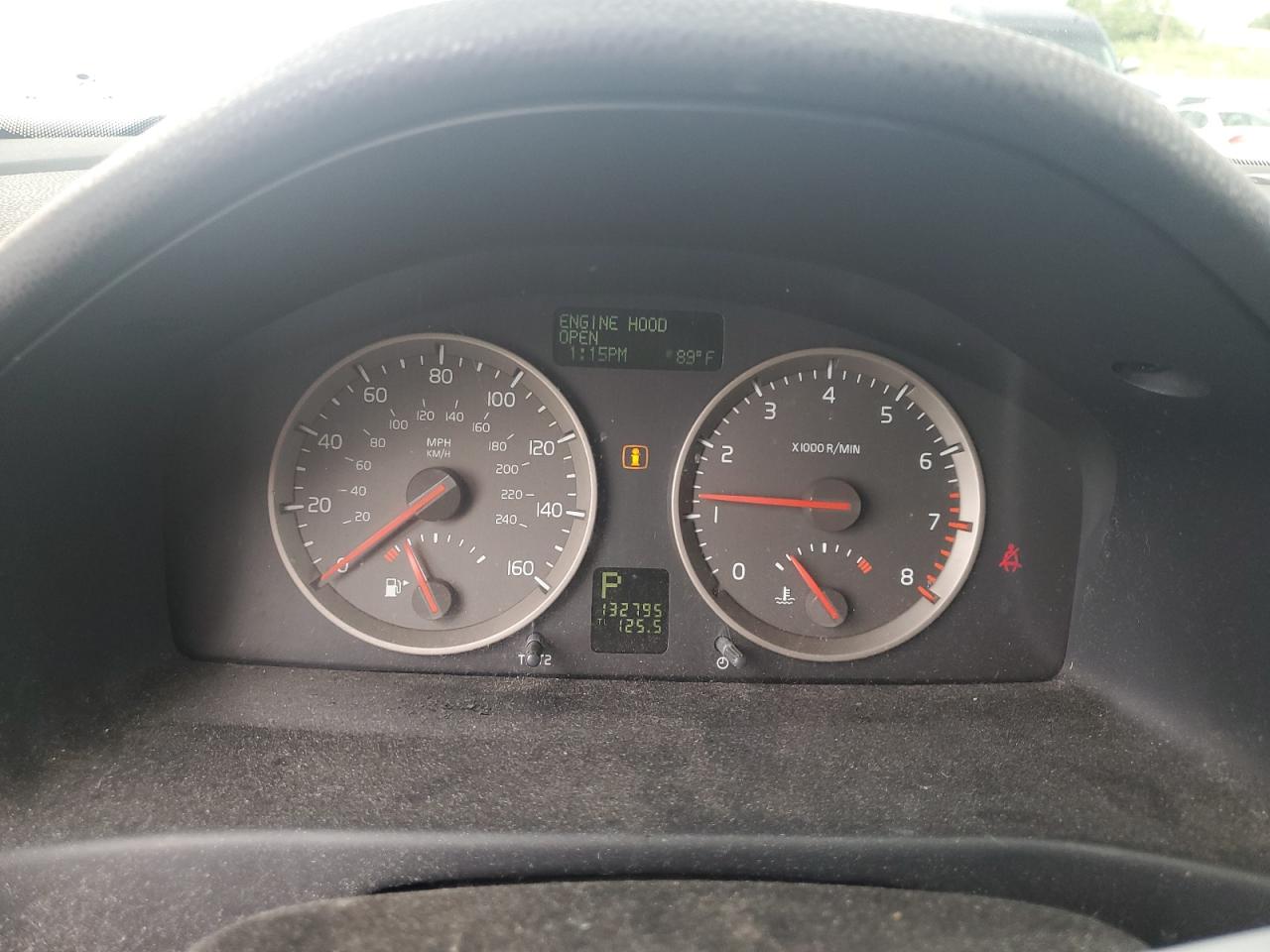 Volvo S40 2.4i Image 11