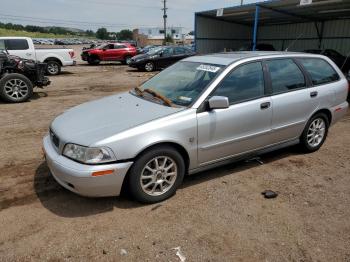  Salvage Volvo V40