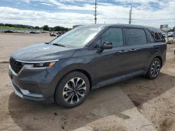  Salvage Kia Carnival