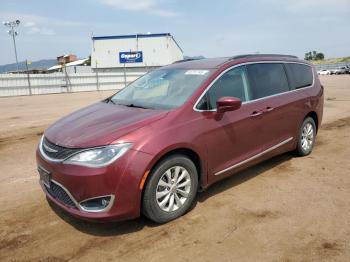  Salvage Chrysler Pacifica