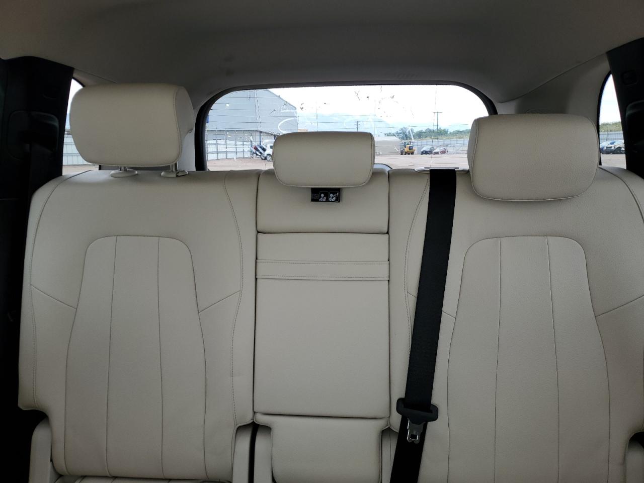 Mercedes-Benz GLB 250 4matic Image 8