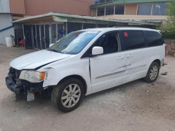  Salvage Chrysler Minivan