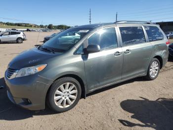  Salvage Toyota Sienna