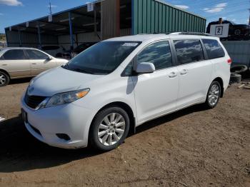  Salvage Toyota Sienna