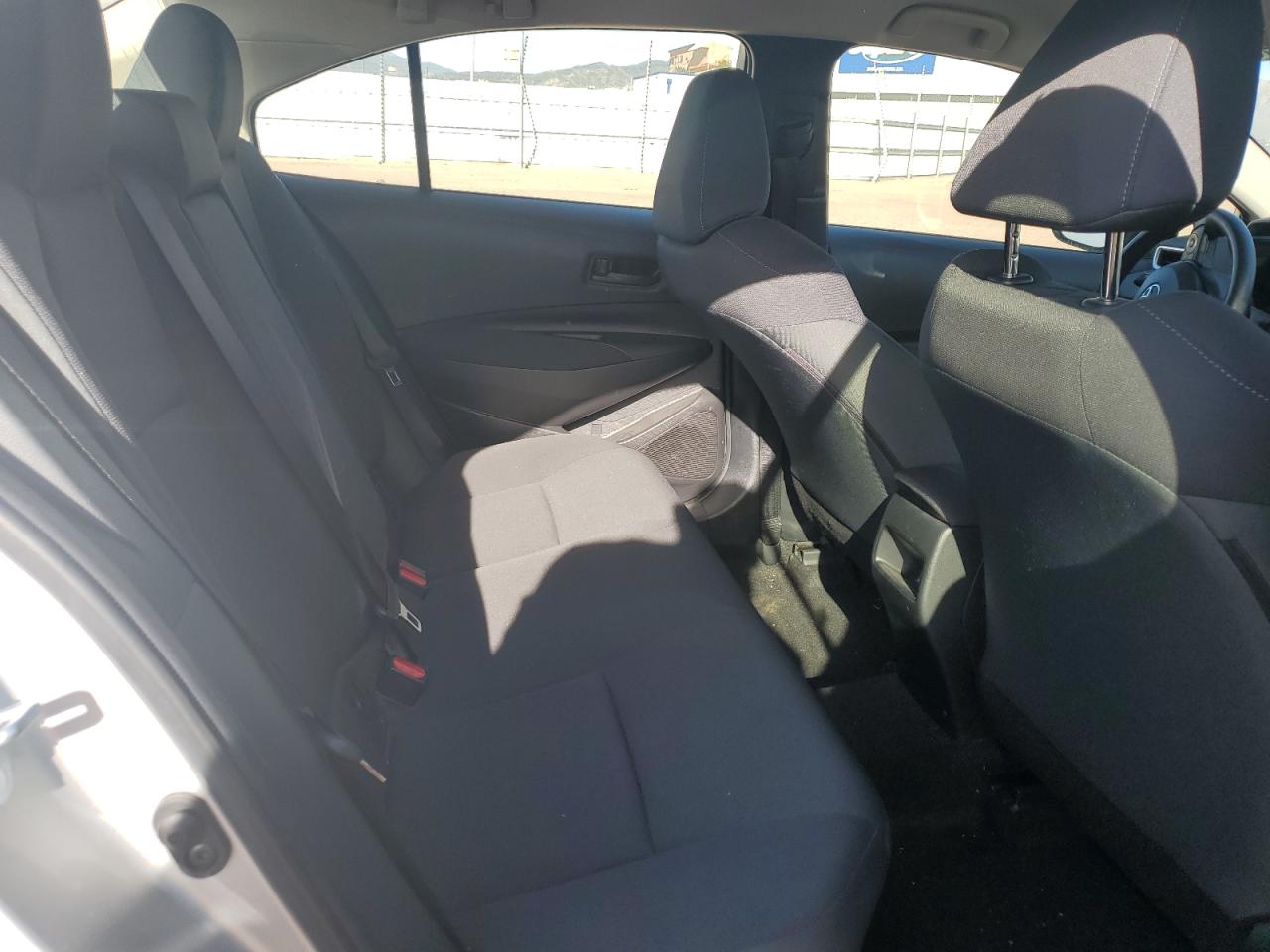 Toyota Corolla Le Image 6