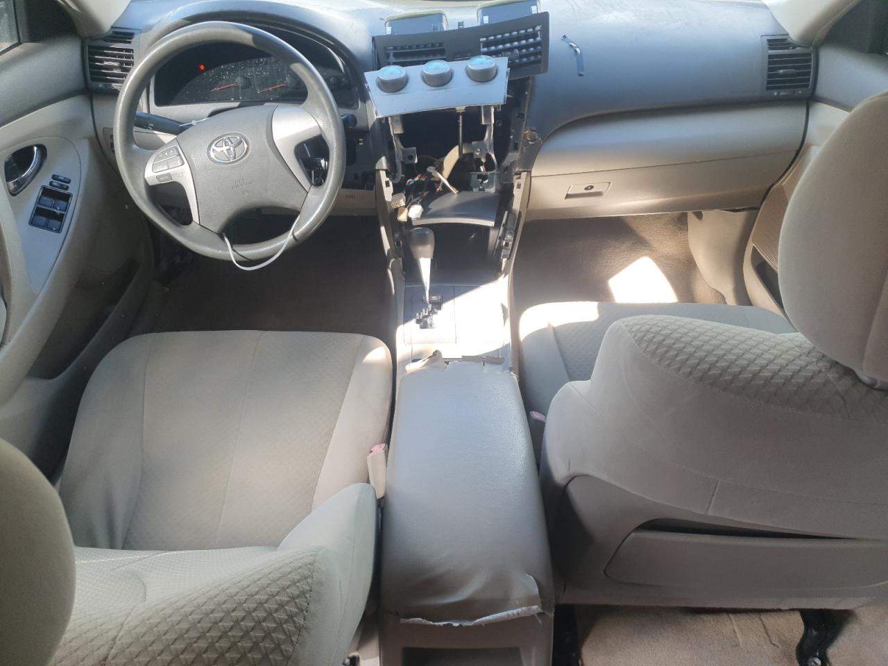 Toyota Camry Ce Image 10