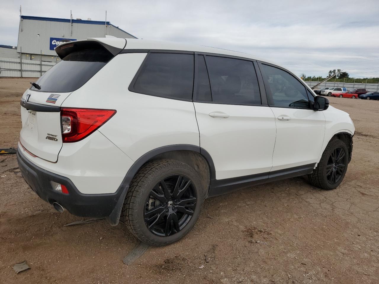 Honda Passport Sport Image 3