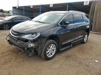  Salvage Chrysler Pacifica