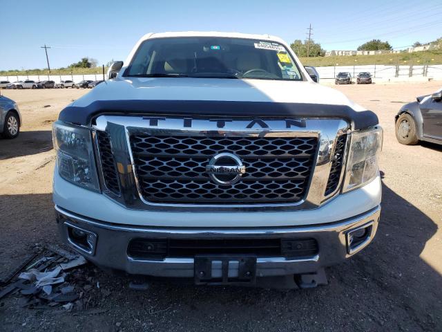 Nissan Titan Sl Image 10