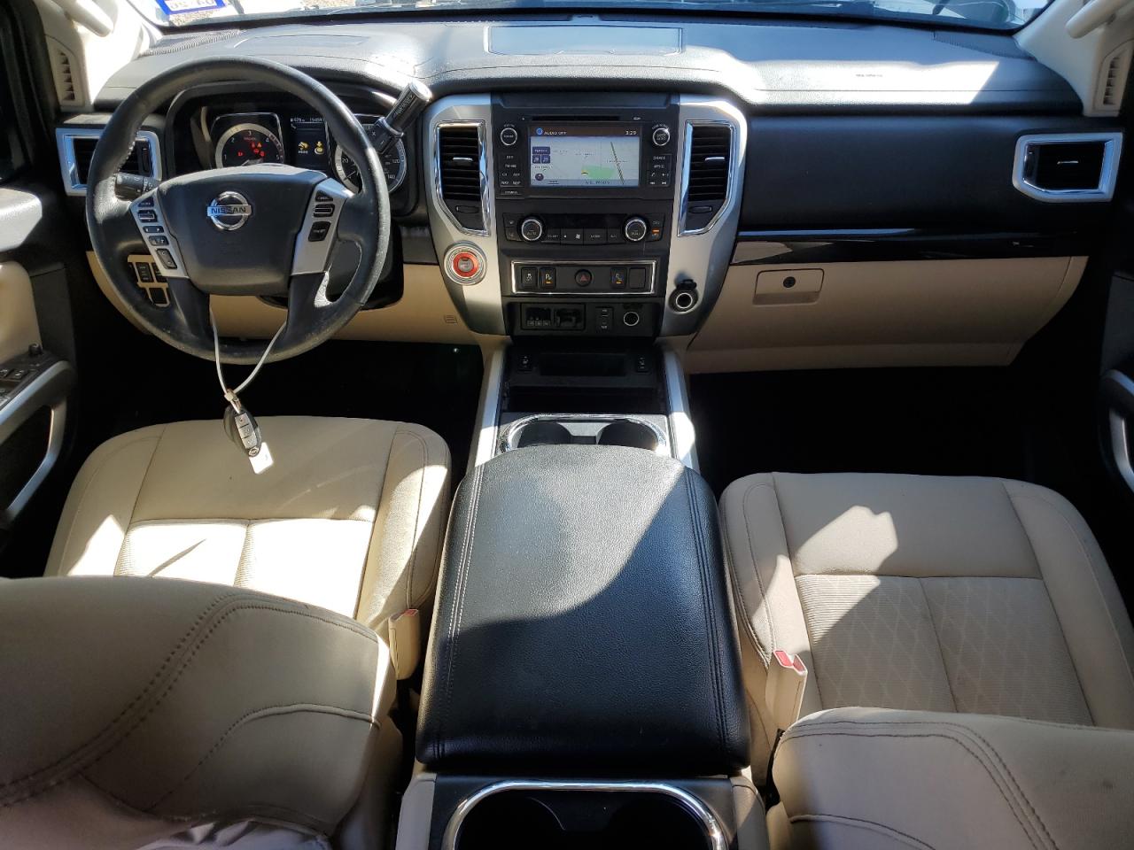 Nissan Titan Sl Image 11