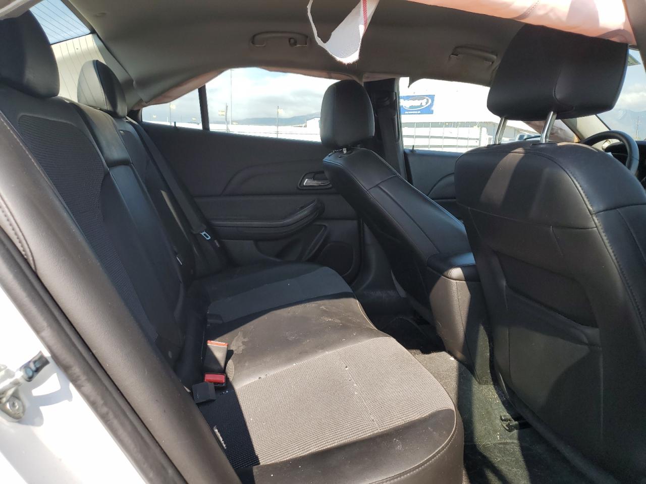 Chevrolet Malibu 1lt Image 12