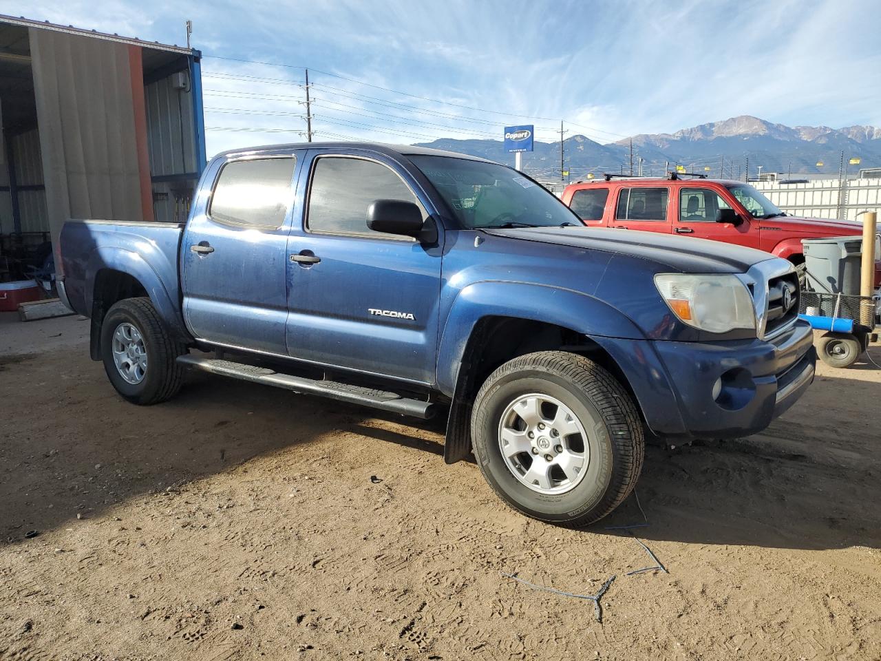 Toyota Tacoma Double Cab Image 10