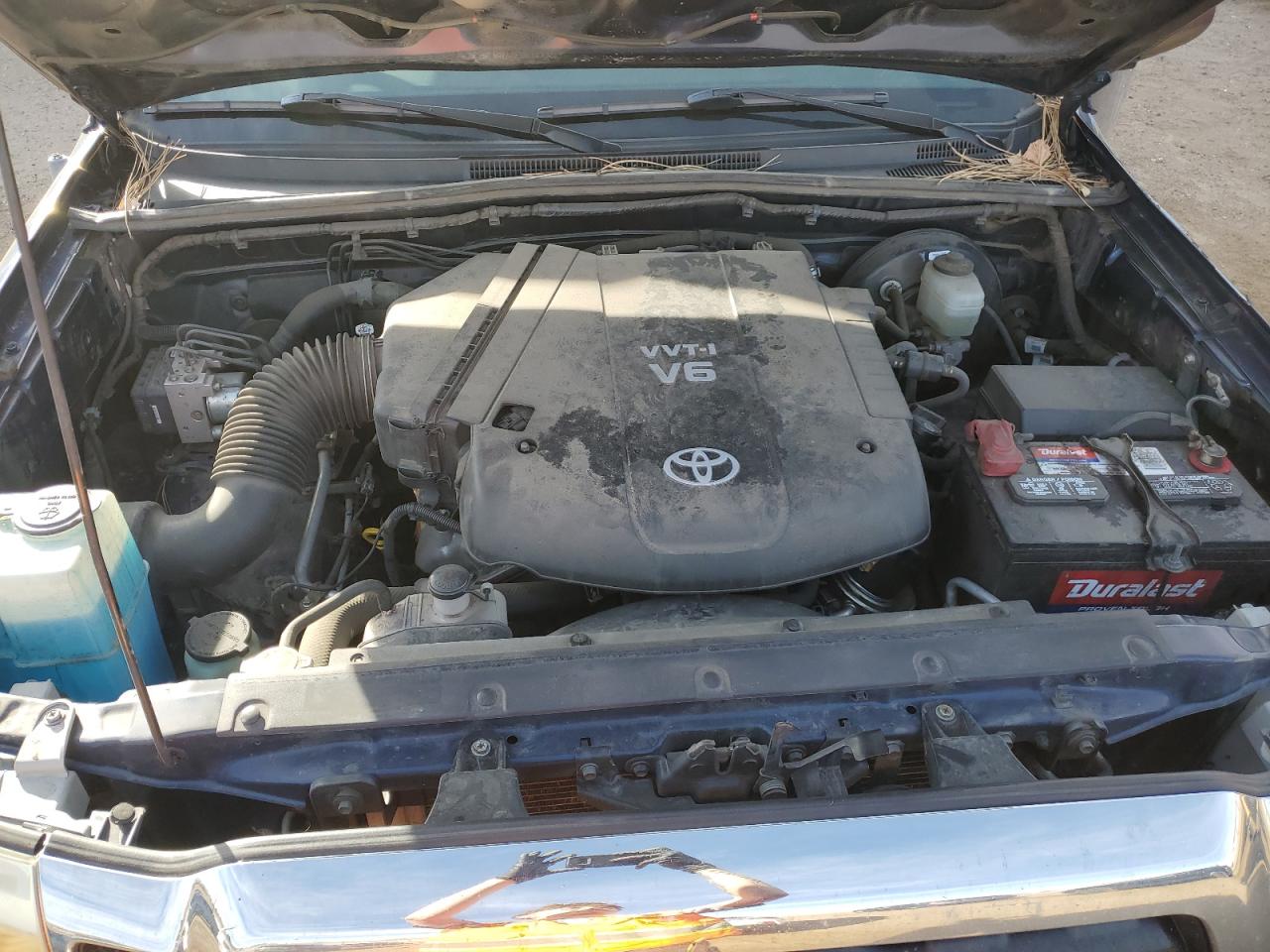 Toyota Tacoma Double Cab Image 12