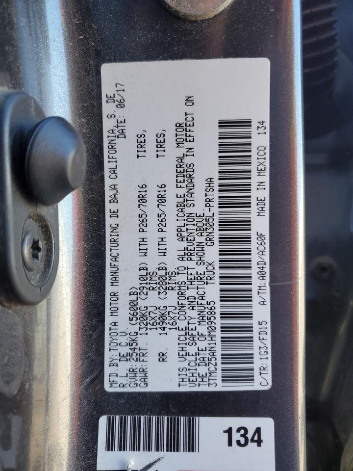 Toyota Tacoma Double Cab Image 6