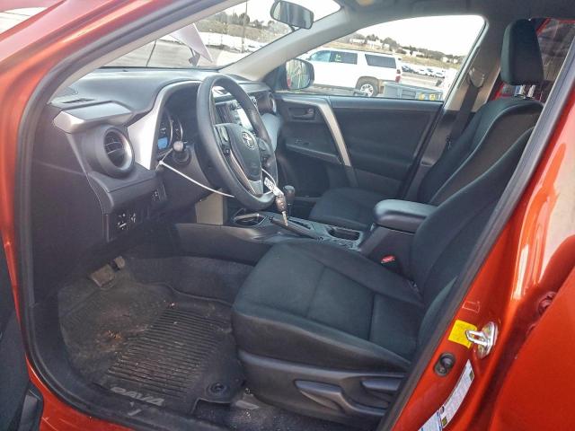 Toyota RAV4 Le Image 13