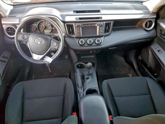 Toyota RAV4 Le Image 5