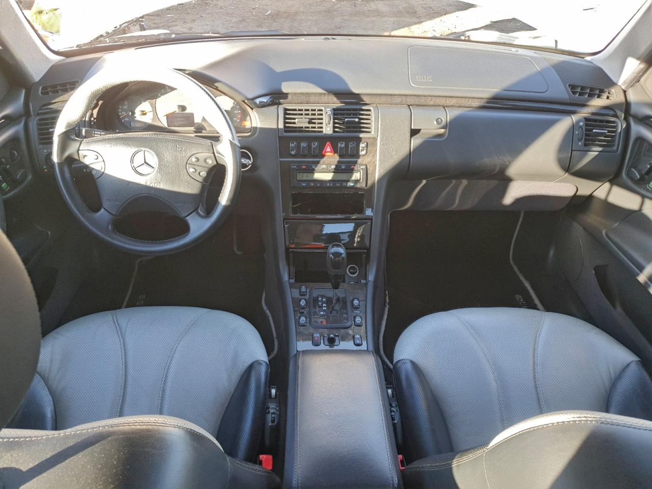 Mercedes-Benz E-Class 55 Amg Image 11