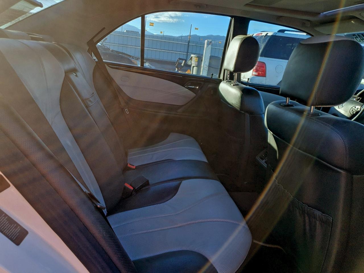 Mercedes-Benz E-Class 55 Amg Image 7