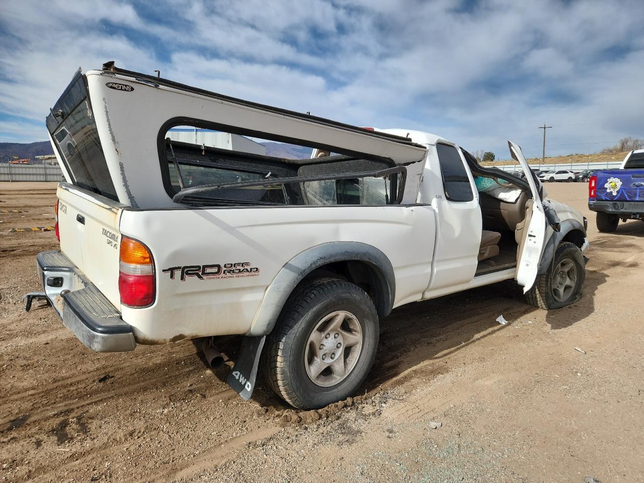Toyota Tacoma Xtracab Image 2