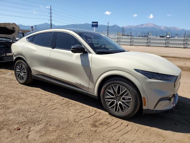 Ford Mustang Premium Image 2