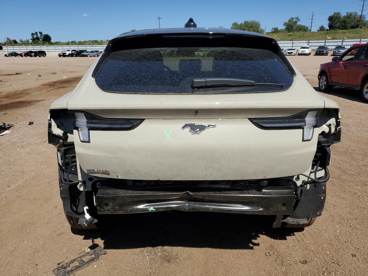 Ford Mustang Premium Image 8