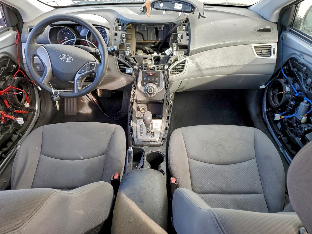 Hyundai ELANTRA Gls Image 11