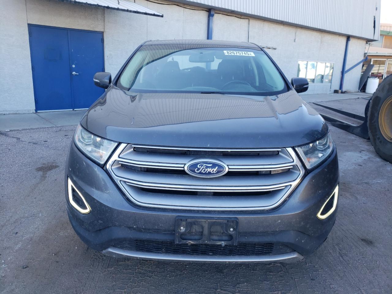 Ford Edge Titanium Image 12