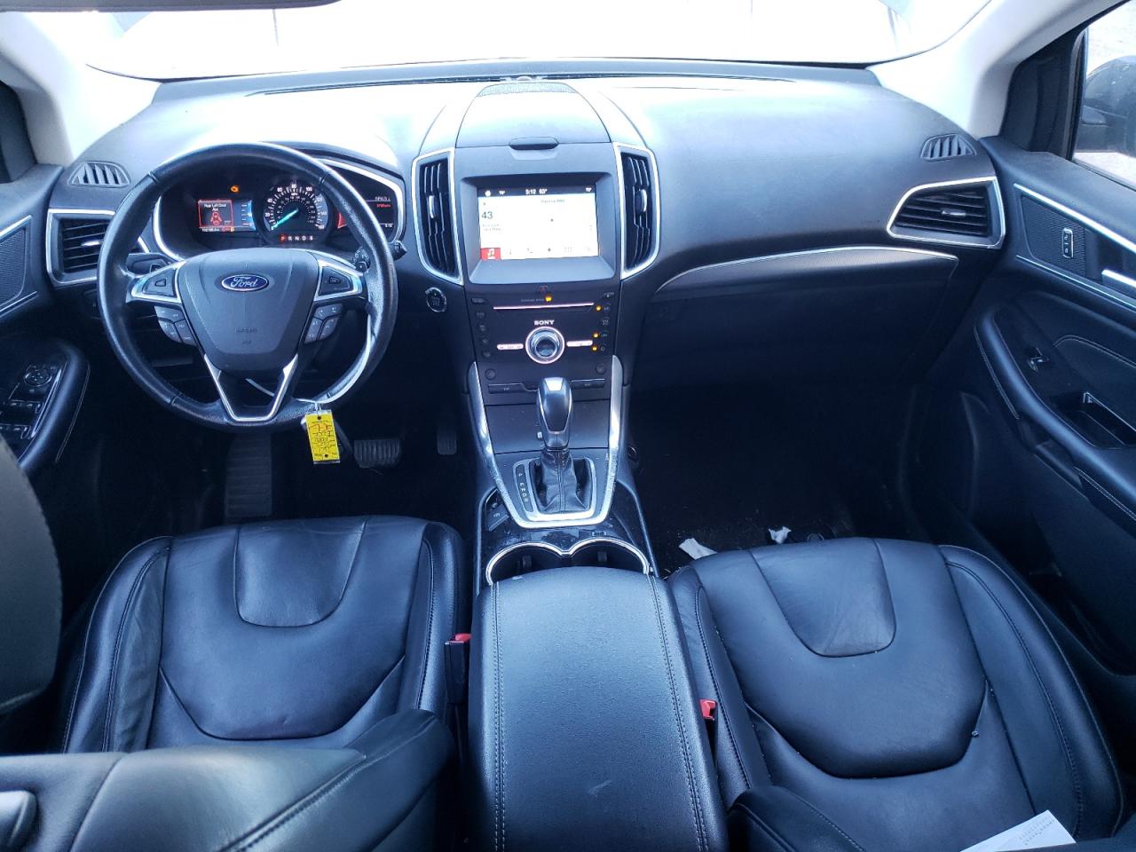 Ford Edge Titanium Image 10