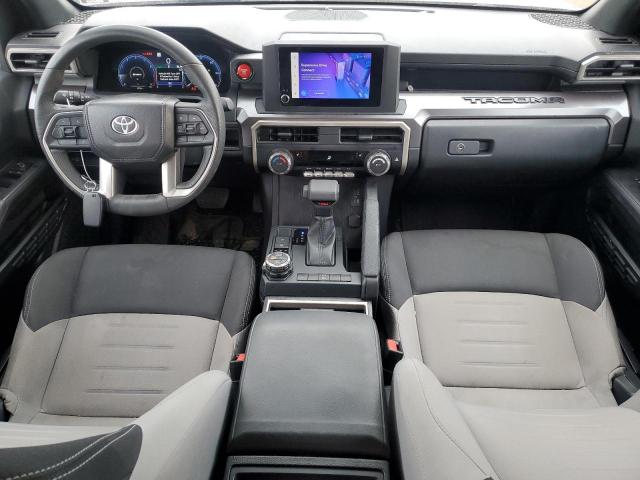 Toyota Tacoma Double Cab Image 9