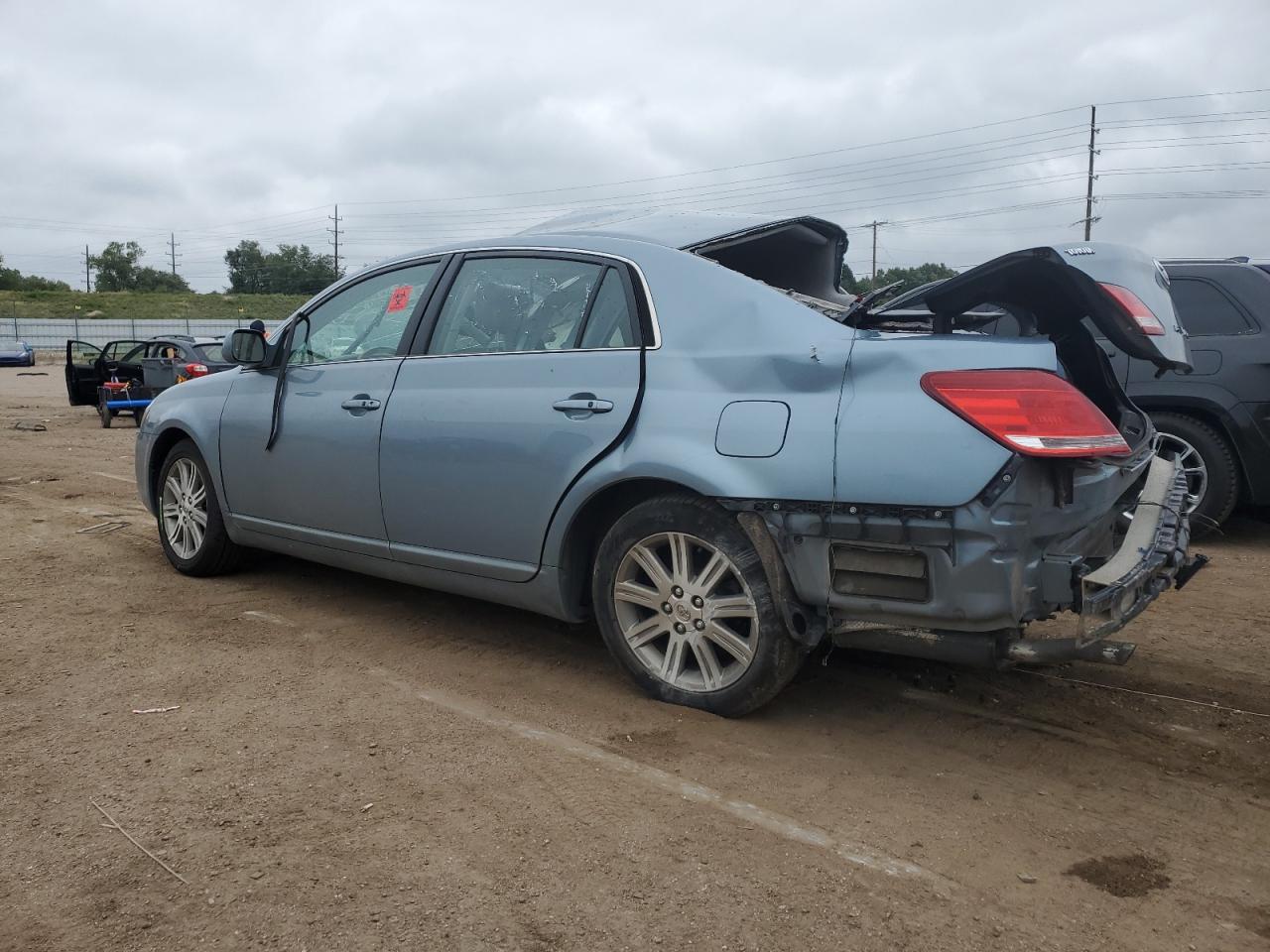 Toyota Avalon Xl Image 12