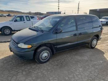  Salvage Chrysler Voyager